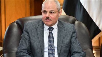 في إطار التعاون الدولي: كلية الطب بجامعة قناة السويس تستقبل وفدًا من كلية العدالة الصحية بجامعة رواندا