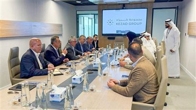 زيارة رسمية لوفد المنطقة الاقتصادية لقناة السويس إلى منشآت مجموعة موانئ أبوظبي