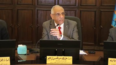 مجلس شؤون التعليم والطلاب بجامعة الإسكندرية يعلن بدء الاستعدادات لتنظيم امتحانات الفصل الدراسي الثاني 