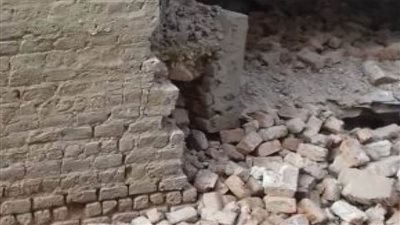  إصابة شخصين جراء انهيار منزل بقرية أبو الريش شمال أسوان