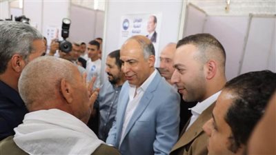 محافظ المنيا يشهد قافلة طبية مجانية بمغاغة ويؤكد دعمه المستمر للارتقاء بالخدمات الصحية