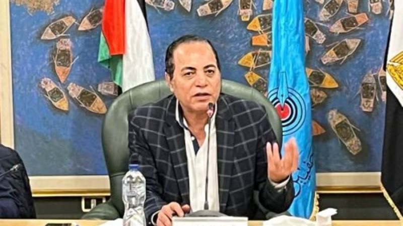 الكاتب الصحفي جمال