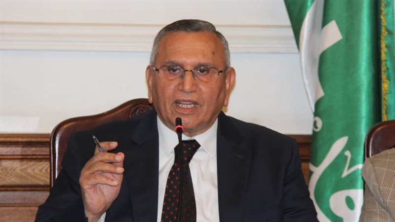 الدكتور عبد السند