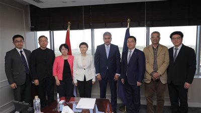 وزير السياحة يلتقي نائب عمدة بلدية شنغهاي بالصين لبحث تعزيز سبل التعاون