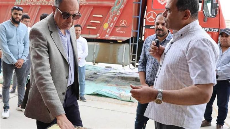 محافظ المنيا خلال