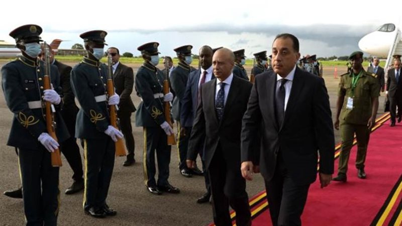 مدبولي يصل إلى أوغندا