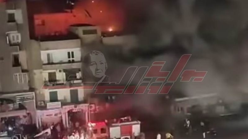 جانب من الحريق