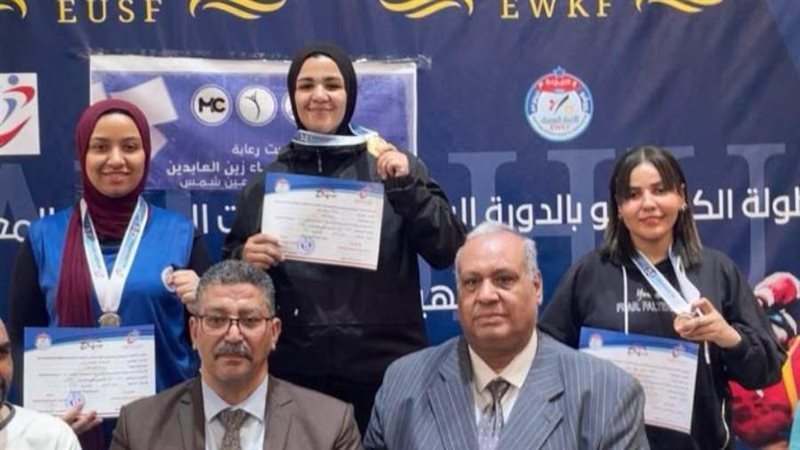 طلاب جامعة طنطا بالدورة