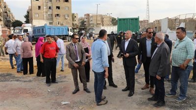 محافظ القاهرة: نقل أكثر من 350 بائعًا بسوق الزلزال العشوائي لسوقي عمار