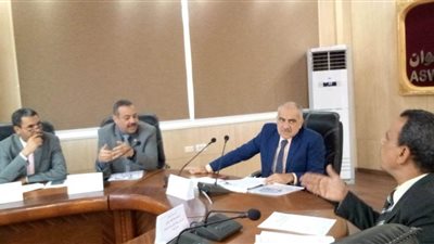 مجلس جامعة أسوان يناقش الاستعدادات لامتحانات الفصل الدراسي الثاني