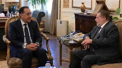 عاجل .. رئيس الوزراء يلتقي محافظ البنك المركزي