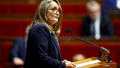 المتحدثة باسم الحكومة الفرنسية: ندعو إسرائيل إلى وقف المجزرة الجارية في قطاع غزة