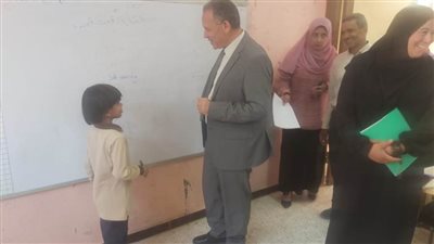 وكيل تعليم أسيوط يتفقد مدارس ساحل سليم التعليمية