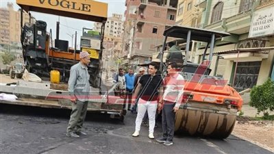 حسانين يتفقد أعمال الرصف بشوارع سيدي سالم