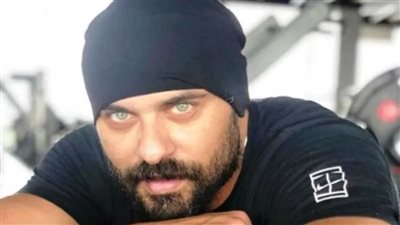 حقيقة وفاة أحمد صلاح حسني... أشرف زكي يكشف التفاصيل