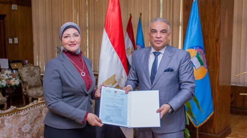 رئيس جامعة طنطا خلال