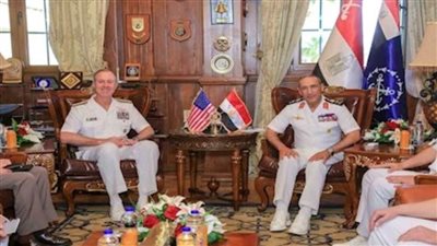 الولايات المتحدة تكرم قائد البحرية المصرية 