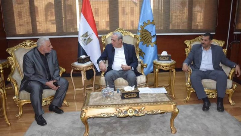 محافظ الغربية خلال