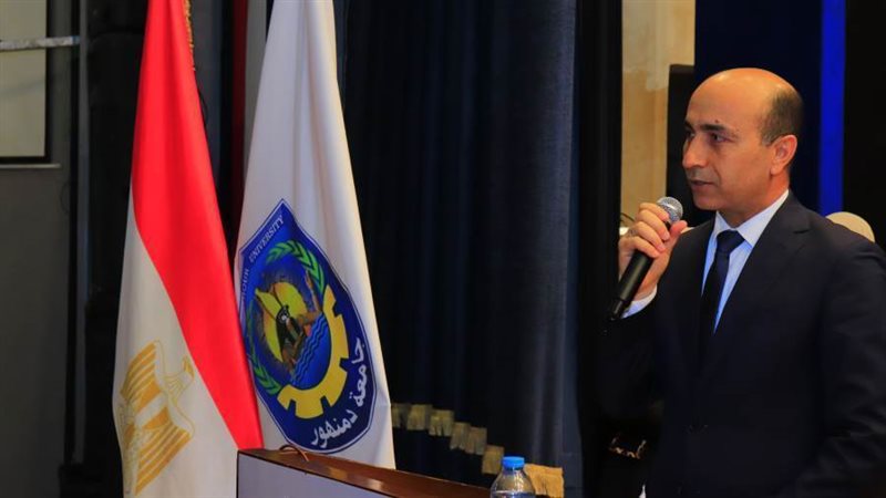 رئيس جامعة دمنهور