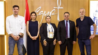 أحمد يوسف يعقد اجتماعات مهنية مع مسؤولي شركات الطيران بدبي