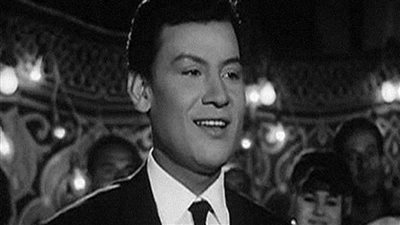  أيقونة فنية جمعت بين الأصالة والتجديد.. ذكرى وفاة محمد رشدي 