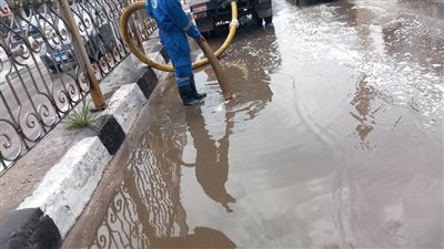  بالصور.. محافظ الغربية يشدد على سرعة إنهاء التجمعات المائية الناجمة عن الأمطار 