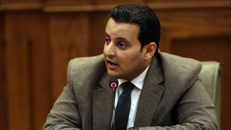 النائب أحمد سمير