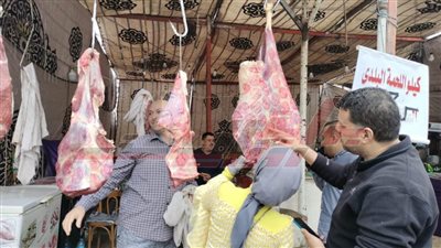 حملات كفر الشيخ ضبط دواجن مجمدة مجهولة المصدر داخل مطعم