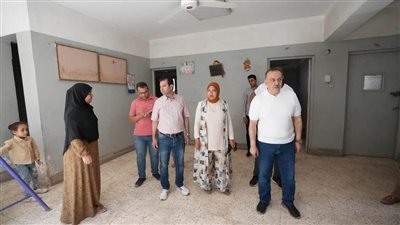 محافظ أسيوط يتفقد مركز تنمية الأسرة ببني محمديات ويوجه بإخلاء 11 جمعية أهلية غير مقننة