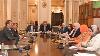 صحة النواب توافق على مشروع قانون مزاولة مهنة الصيدلة