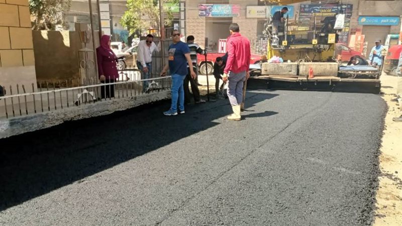 جانب من أعمال الرصف