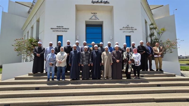 أئمة الأوقاف في القرية