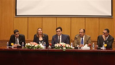 وزير الثقافة يجتمع بمجلس أكاديمية الفنون لمتابعة سير العمل