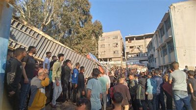 مجزرة جديدة.. عشرات الشهداء والجرحى في قصف مدرسة تؤوي نازحين