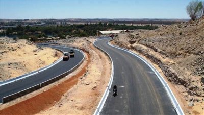 محافظ أسوان: انتهاء مطالع ومنازل غرب سهيل وربطها بكوبري بديل للخزان