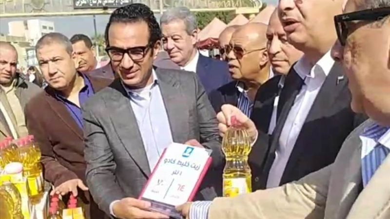 وزير التموين واحمد