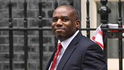 وزير خارجية بريطانيا يحث الهند وباكستان على ضبط النفس وتجنب التصعيد