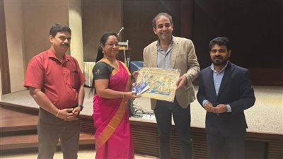 رئيس جامعة بورسعيد في الهند لاستقطاب الطلاب الدوليين