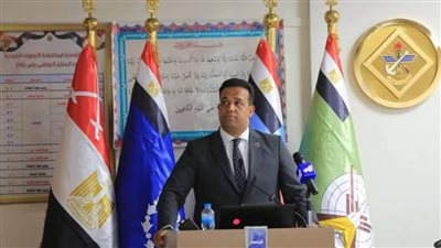 محمد كمال يحصل على زمالة كلية الدفاع الوطنى 