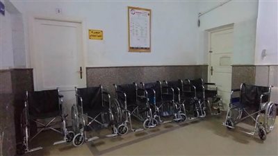 دعم عيادات التأمين الصحي بأبوالريش بعدد من الكراسي المتحركة