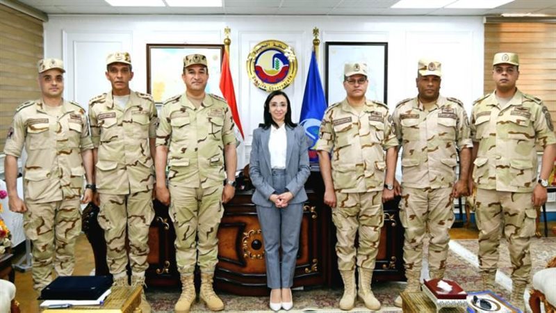 تكريم المستشار العسكري