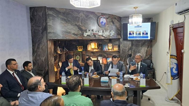 جانب من الندوات