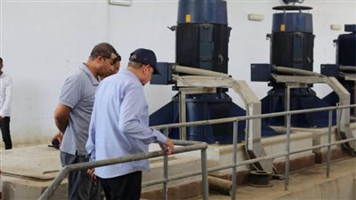 رئيس شركة الصرف الصحي بالإسكندرية يتفقد عددًا من محطات الرفع بقطاع غرب