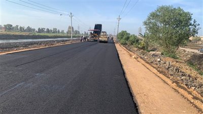  بالصور.. محافظ الغربية: رصف طريق كورنيش المحلة الجديد