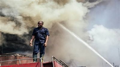 السيطرة على حريق بمحيط المدرسة الفندقية في أسوان