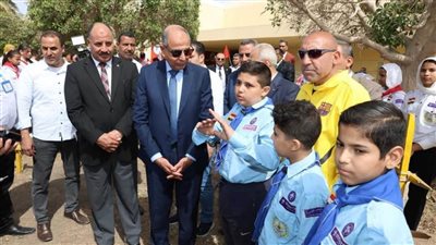 في ختام الأنشطة التعليمية بالمركز الاستكشافي.. محافظ المنيا يشهد حفل 
