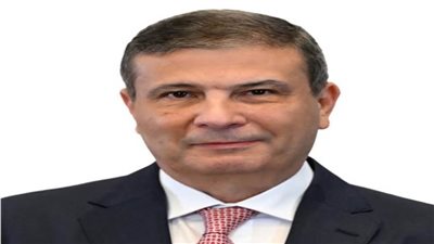 وزير الزراعة يعلن الانتهاء من حصاد 2.4 مليون فدان منزرعة بالقمح حتى الآن