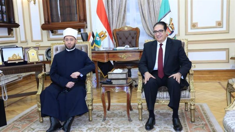 الوزير ورئيس جامعة