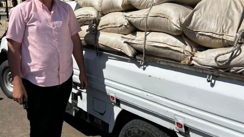 ضبط سيارة محملة اسمدة