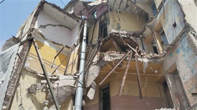 حملات مكبرة لإزالة العقارات الآيلة للسقوط بنطاق حي الجمرك بالإسكندرية 